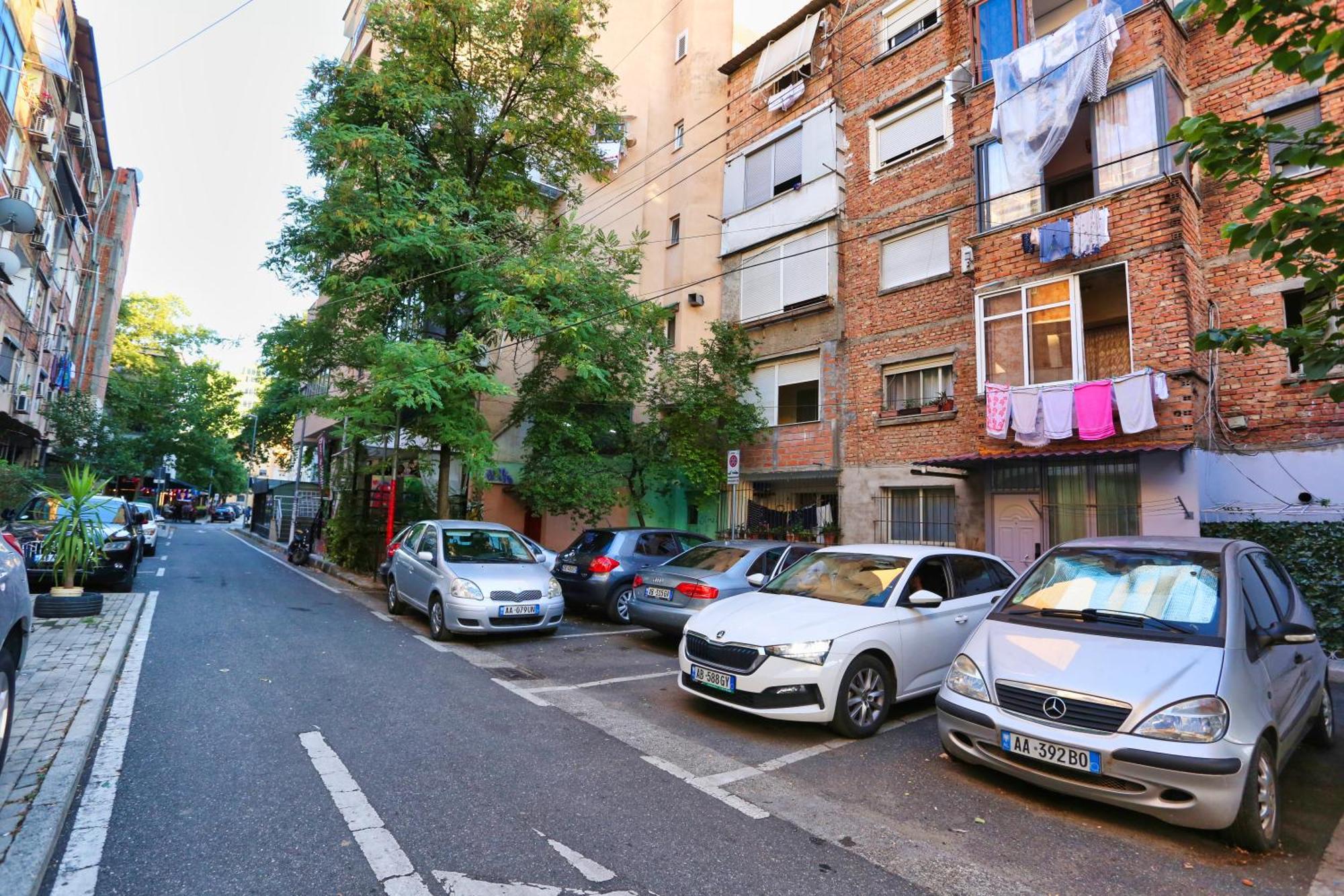 R&B City Center Apartment 地拉那 外观 照片